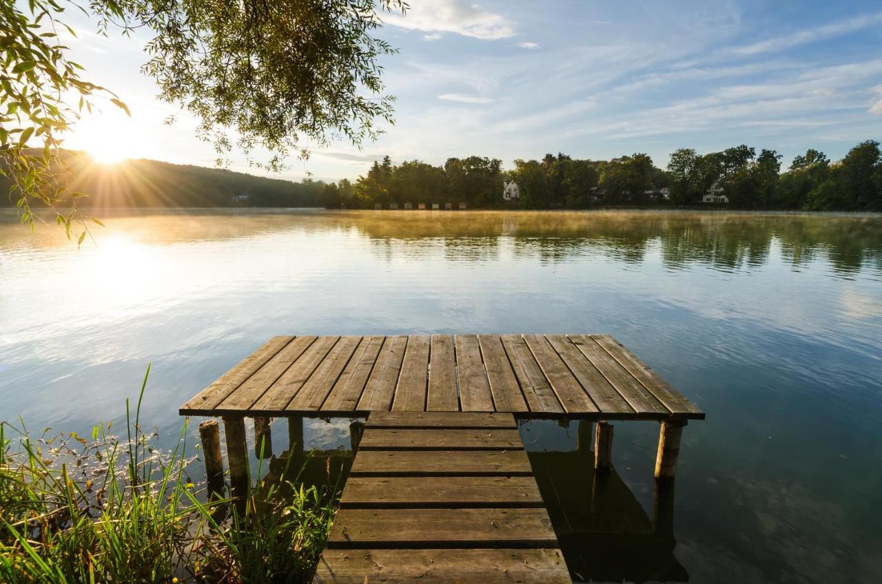 Sopherl Am See - Fruehstueck Auf Der Seeterrasse, Sehr Ruhig Und Wunderschoen Am See, 3 Minuten Nach Oberpfaffenhofen, Viele Radtouren, Restaurants & Cafes In Der Umgebung Weßling Exterior foto