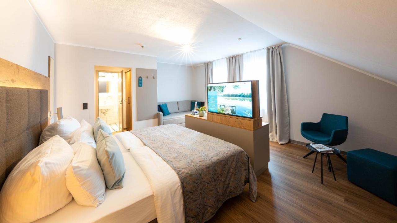 Sopherl Am See - Fruehstueck Auf Der Seeterrasse, Sehr Ruhig Und Wunderschoen Am See, 3 Minuten Nach Oberpfaffenhofen, Viele Radtouren, Restaurants & Cafes In Der Umgebung Weßling Exterior foto
