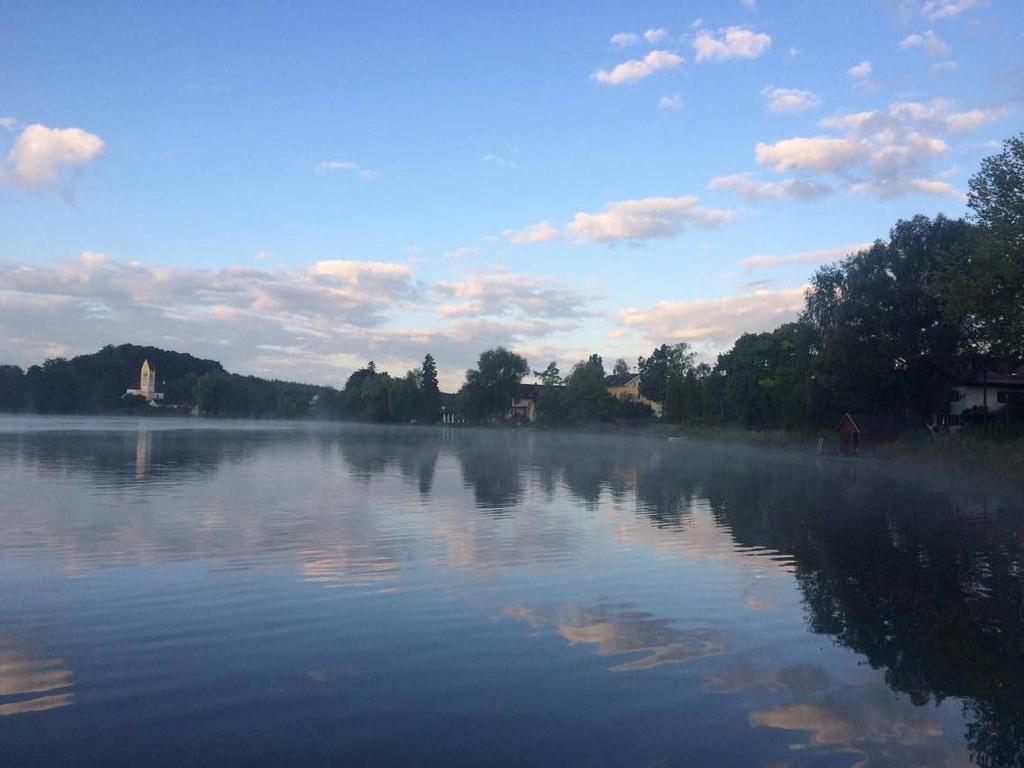 Sopherl Am See - Fruehstueck Auf Der Seeterrasse, Sehr Ruhig Und Wunderschoen Am See, 3 Minuten Nach Oberpfaffenhofen, Viele Radtouren, Restaurants & Cafes In Der Umgebung Weßling Exterior foto