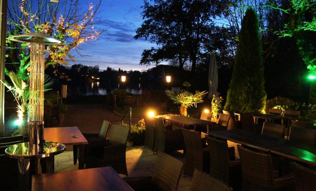Sopherl Am See - Fruehstueck Auf Der Seeterrasse, Sehr Ruhig Und Wunderschoen Am See, 3 Minuten Nach Oberpfaffenhofen, Viele Radtouren, Restaurants & Cafes In Der Umgebung Weßling Exterior foto