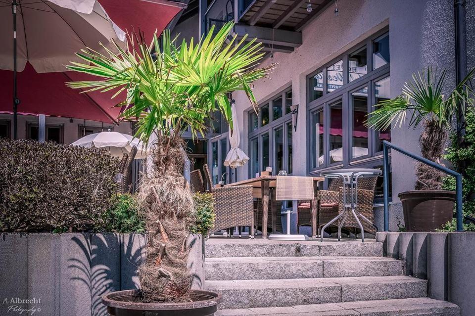 Sopherl Am See - Fruehstueck Auf Der Seeterrasse, Sehr Ruhig Und Wunderschoen Am See, 3 Minuten Nach Oberpfaffenhofen, Viele Radtouren, Restaurants & Cafes In Der Umgebung Weßling Exterior foto