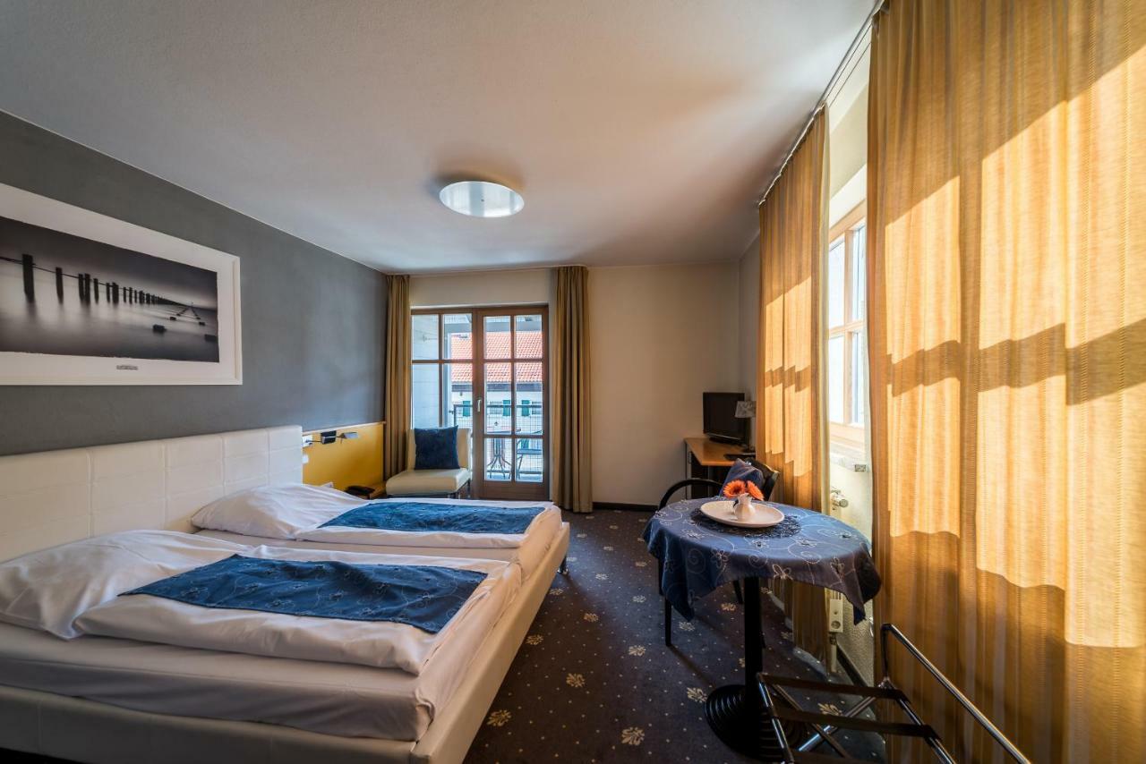 Sopherl Am See - Fruehstueck Auf Der Seeterrasse, Sehr Ruhig Und Wunderschoen Am See, 3 Minuten Nach Oberpfaffenhofen, Viele Radtouren, Restaurants & Cafes In Der Umgebung Weßling Exterior foto